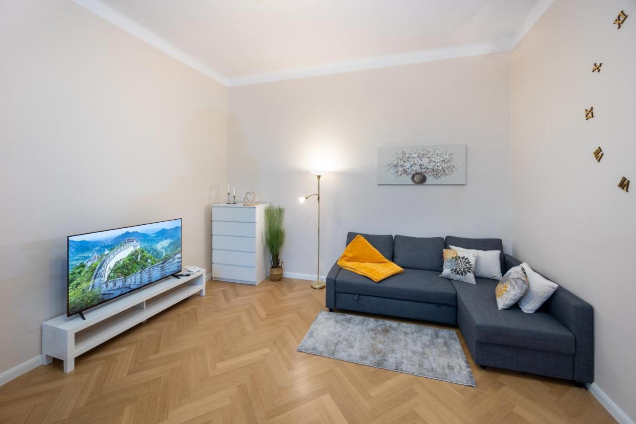 Charming Apartment Near Prater Viena Exterior foto