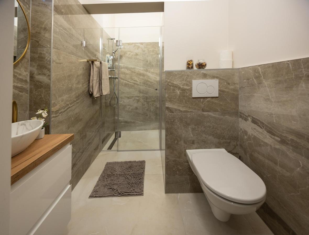 Charming Apartment Near Prater Viena Exterior foto